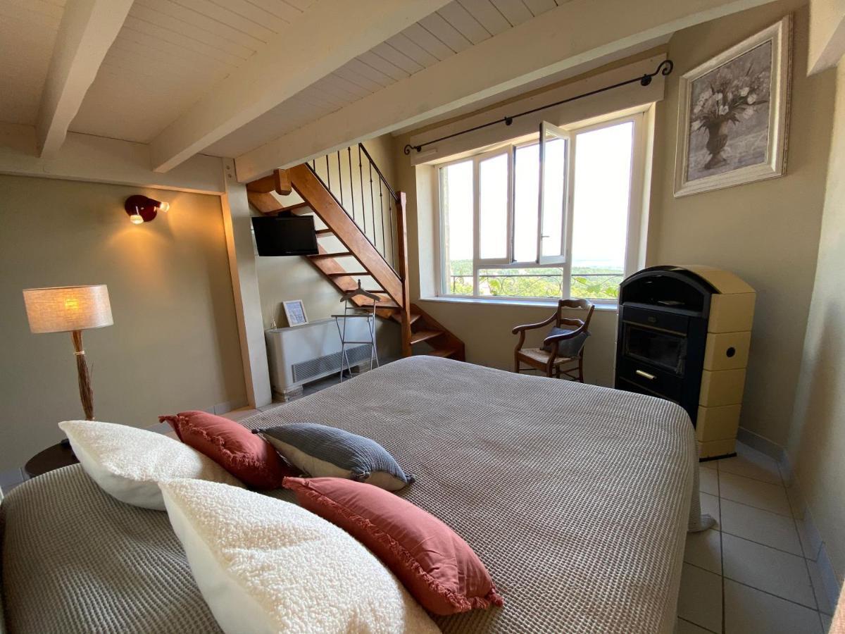 Auberge De La Tour De Brison Sanilhac  Ngoại thất bức ảnh