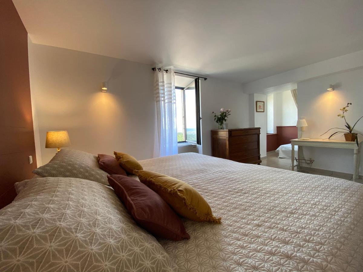 Auberge De La Tour De Brison Sanilhac  Ngoại thất bức ảnh