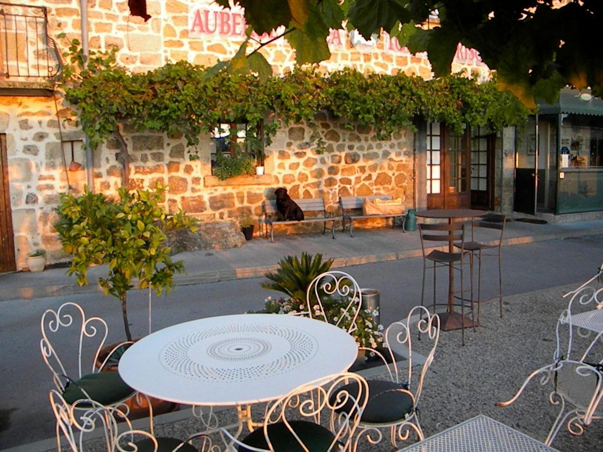 Auberge De La Tour De Brison Sanilhac  Ngoại thất bức ảnh