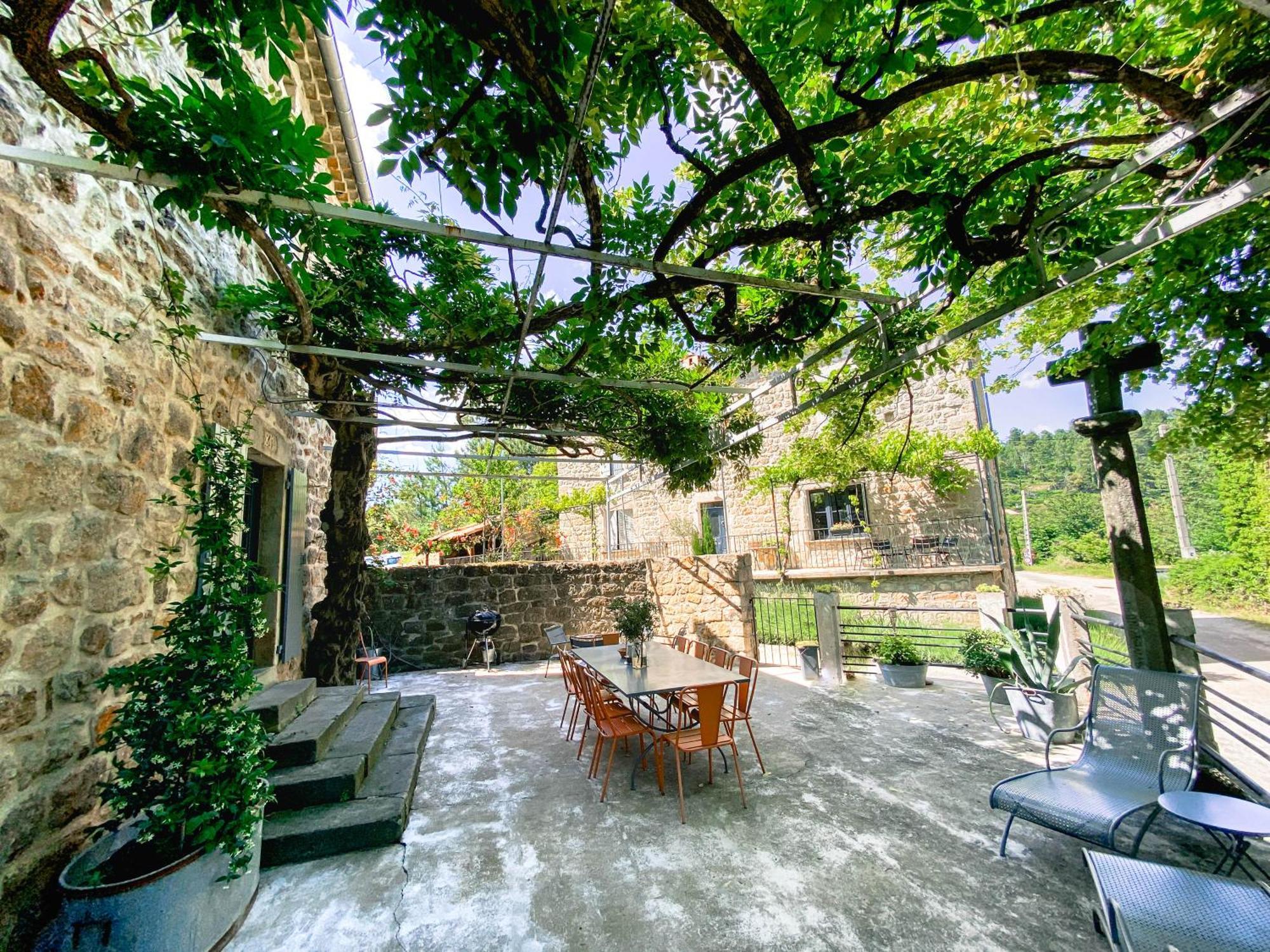Auberge De La Tour De Brison Sanilhac  Ngoại thất bức ảnh